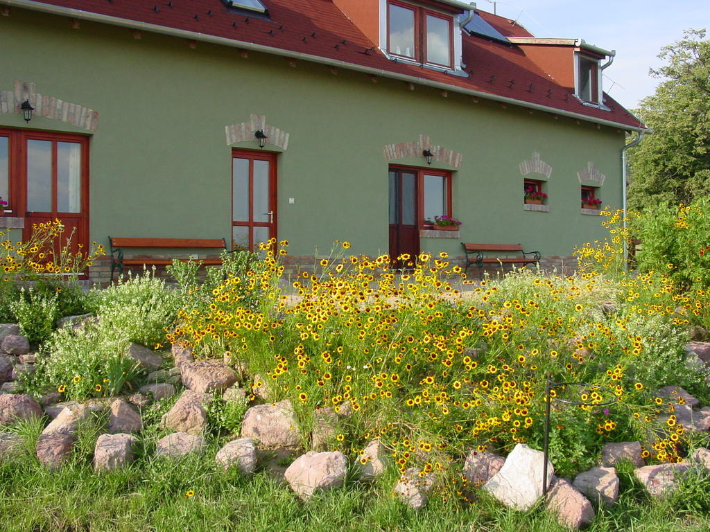 Tótvár lovas szálláshely Kovagotottos Exterior foto